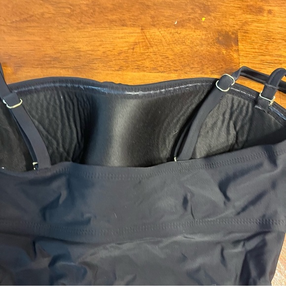 Kona Sol Elegant Black Swimsuit size small - Picture 4 of 5